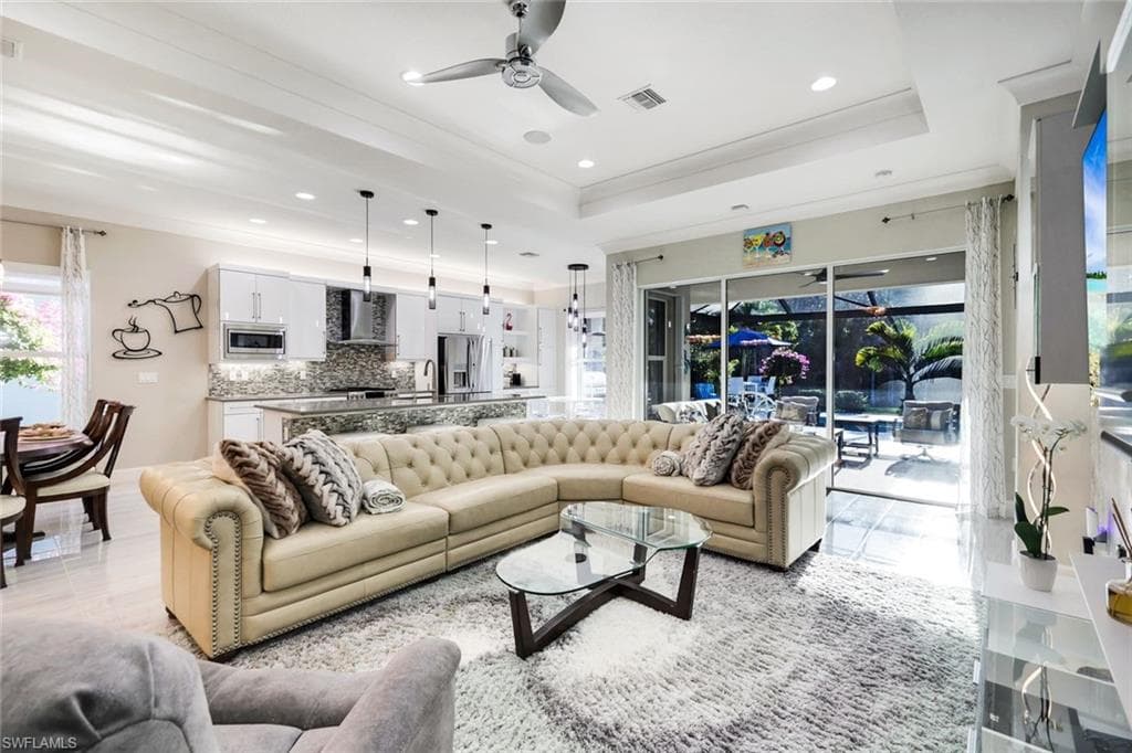 28560 Twain DR-8
