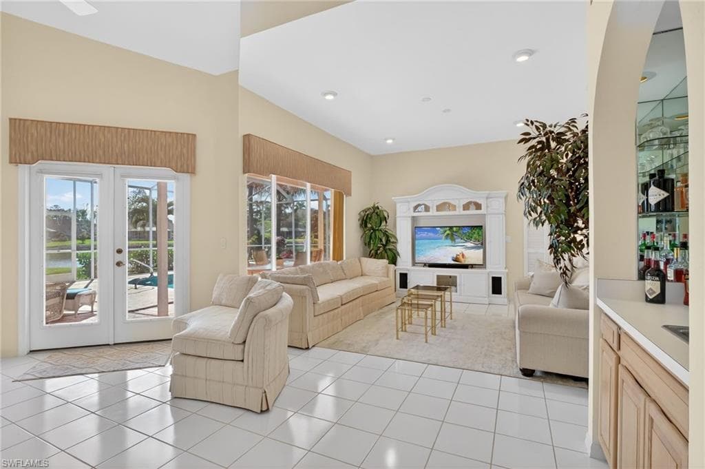 6687 Huntley LN S-16