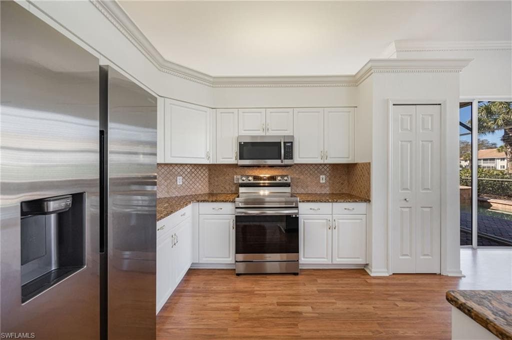 3733 Royal Wood BLVD-15