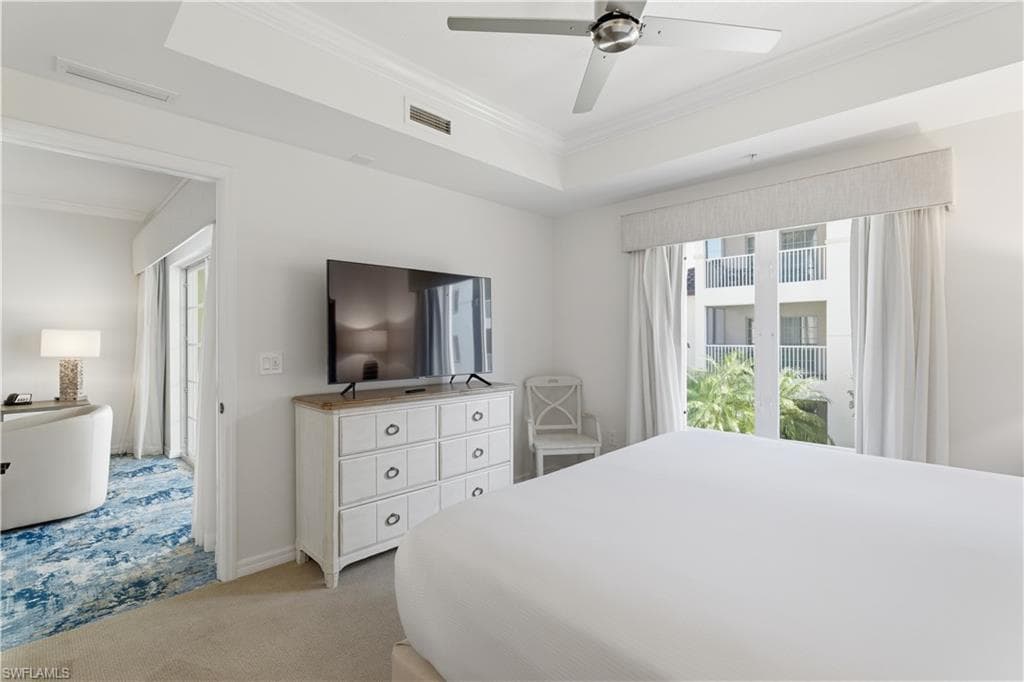 221 9th ST S 207-26