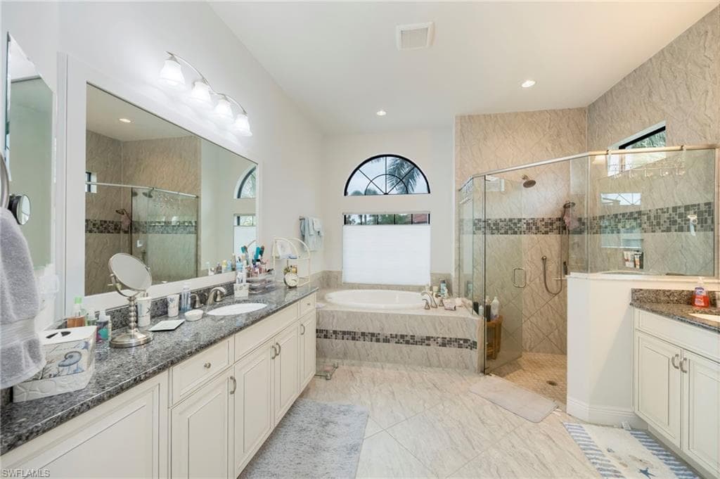 23016 Sanabria LOOP-19