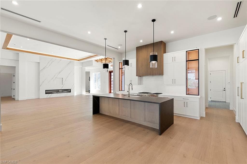 2309 Anthony CT-6