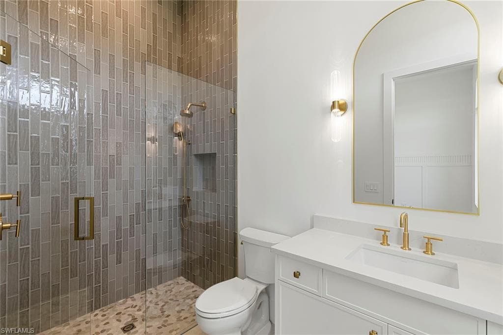 2309 Anthony CT-33