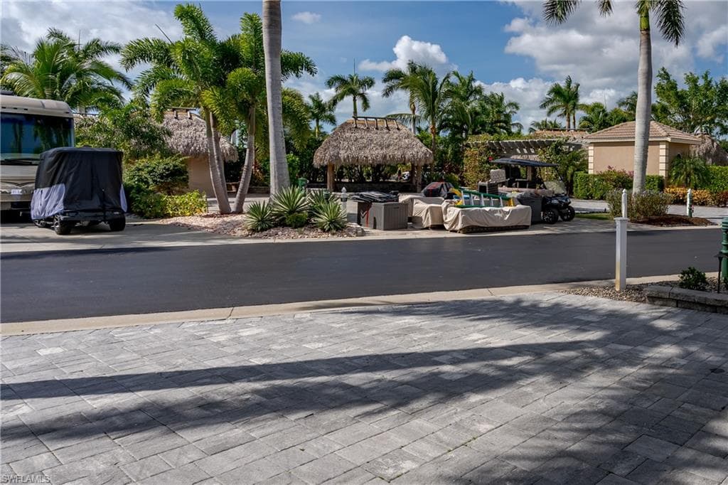 13547 Snook CIR-27