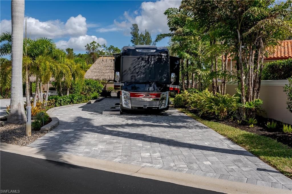 13547 Snook CIR-32