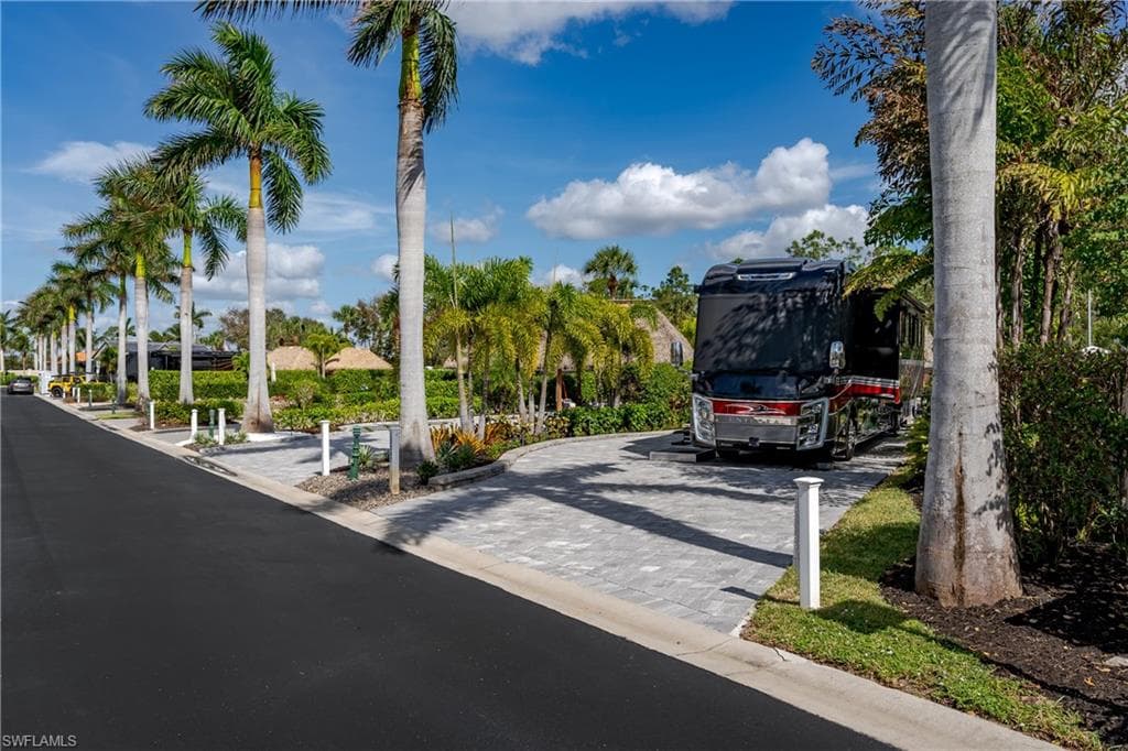 13547 Snook CIR-30