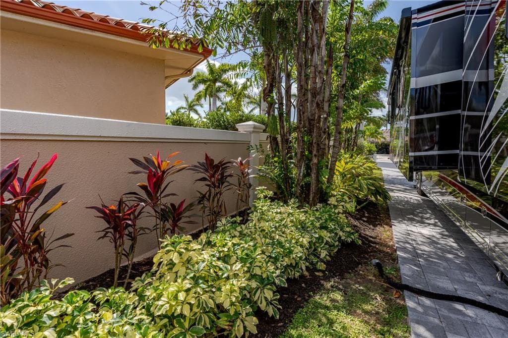 13547 Snook CIR-14