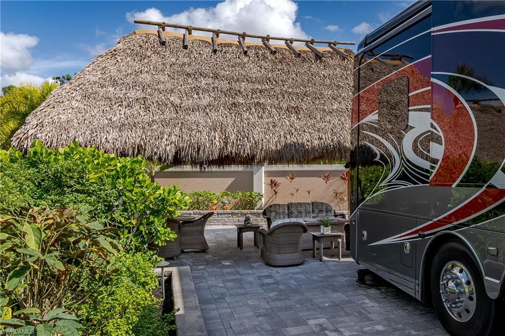 13547 Snook CIR-18