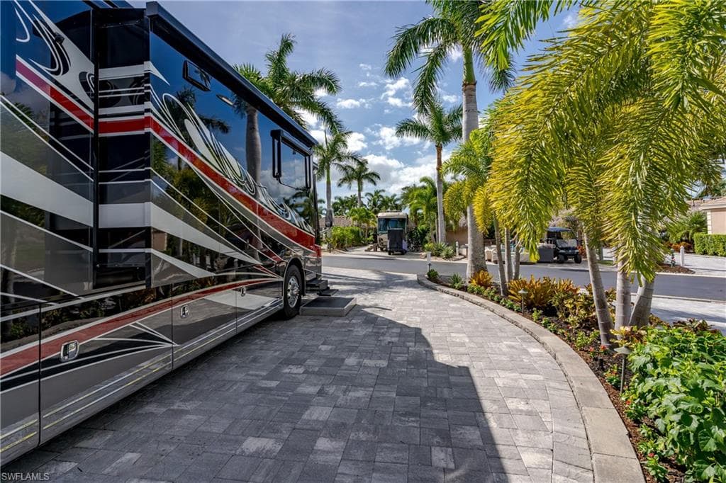 13547 Snook CIR-21