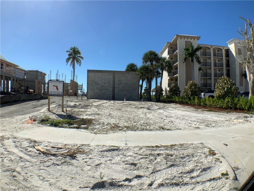 700 Estero BLVD-1
