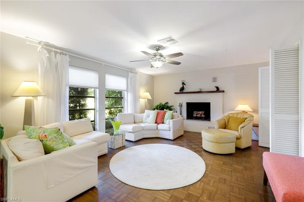 1334 Vesper DR-9