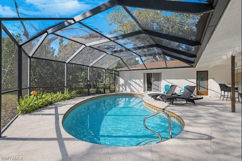 1334 Vesper DR-24