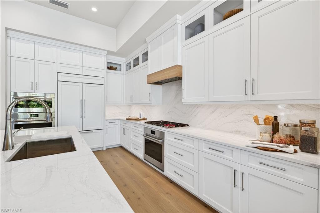 2051 Cambridge Park DR-15