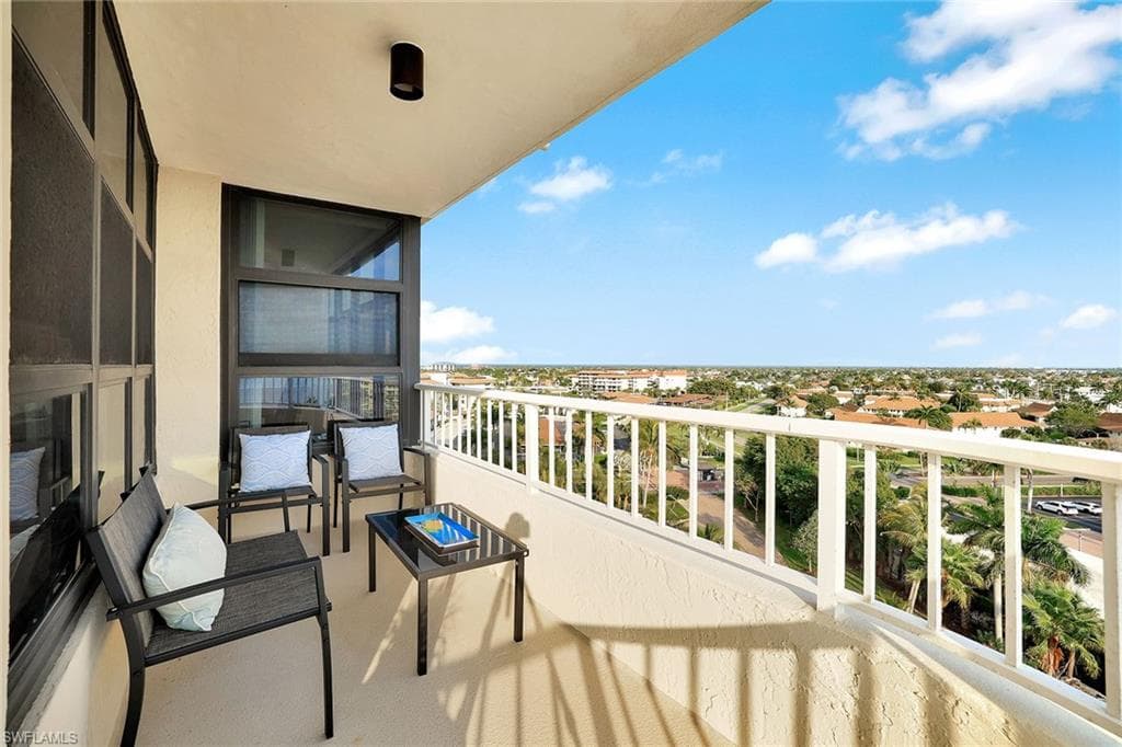 260 Seaview CT 906-13
