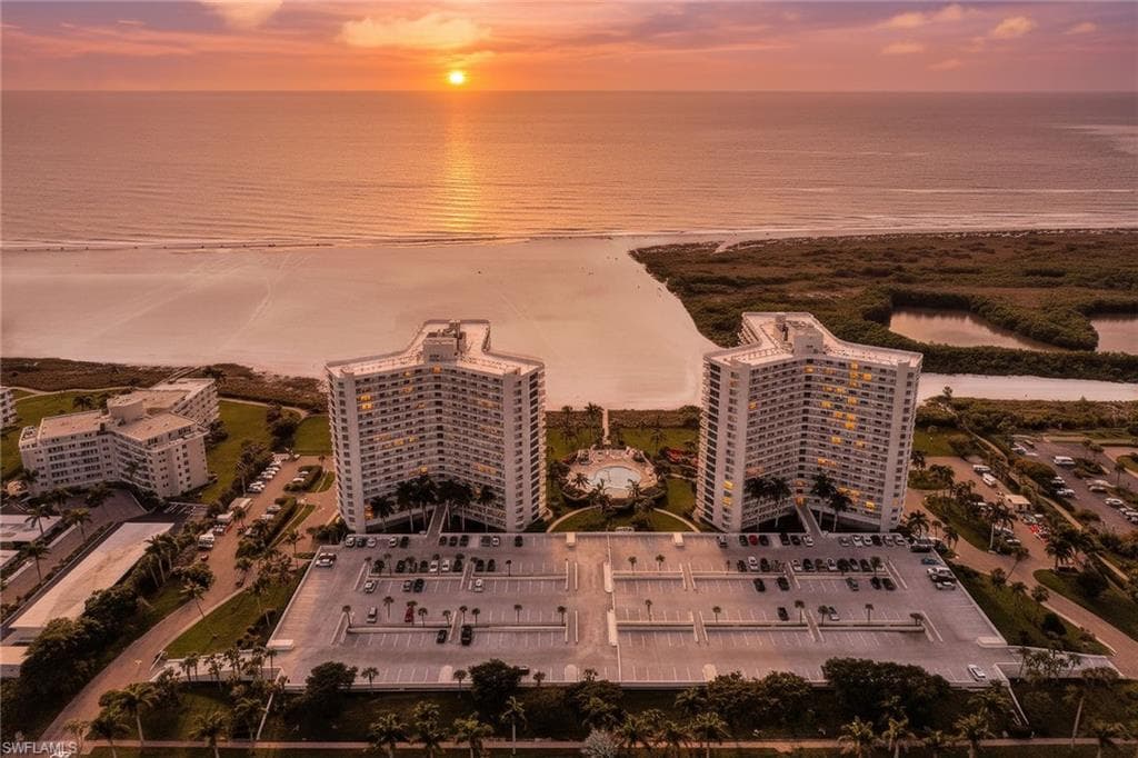 260 Seaview CT 906-29