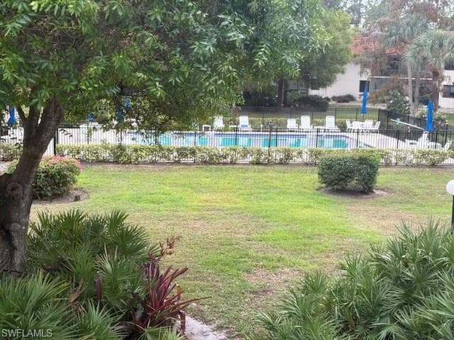4955 Pepper CIR B206-8