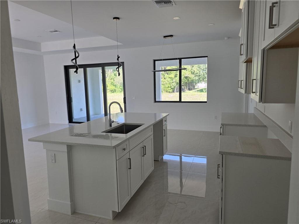 728 La Plata AVE-11