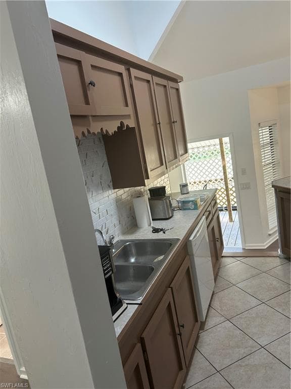 281 Benson ST E-5