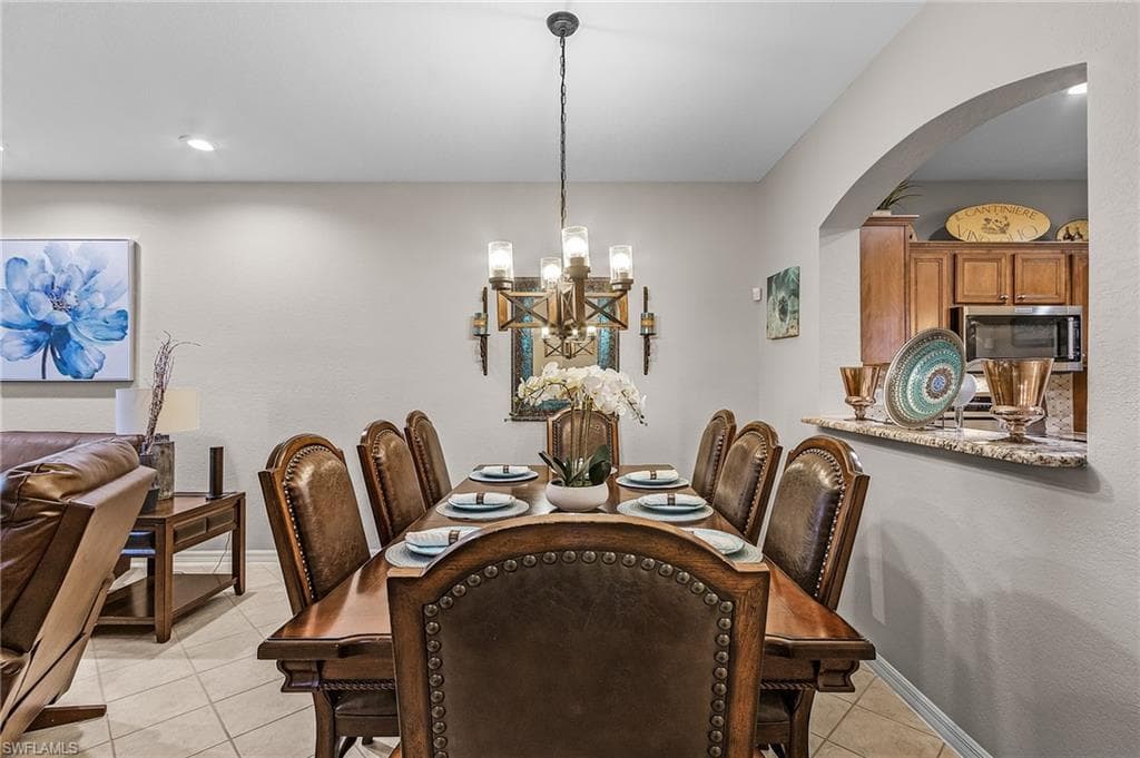 3331 Dandolo CIR-10