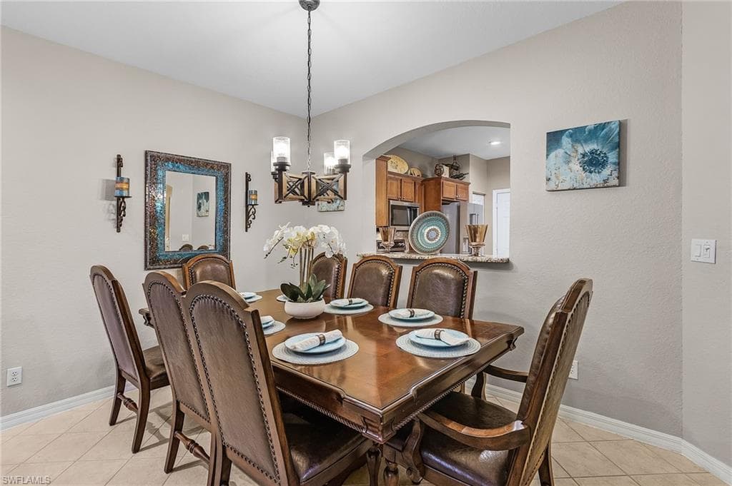 3331 Dandolo CIR-11