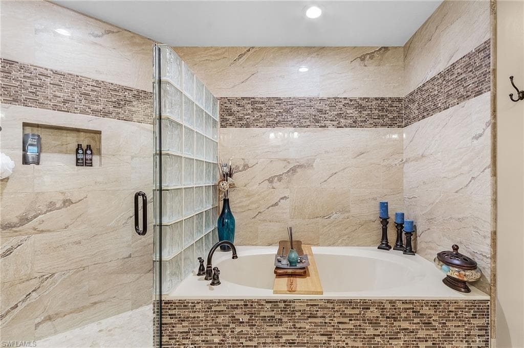 3331 Dandolo CIR-21