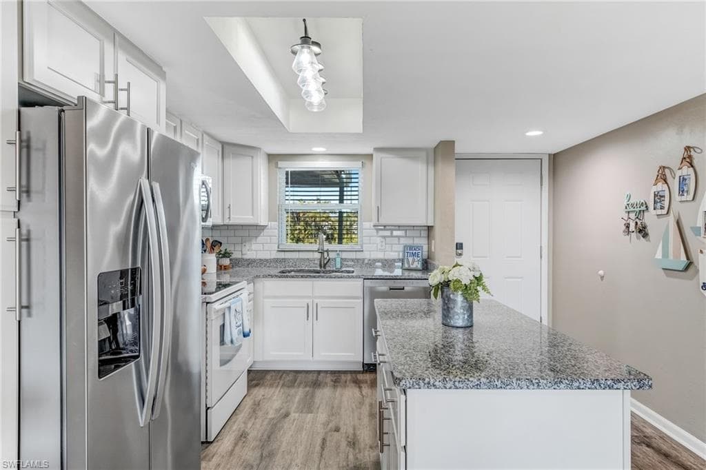 16007 Davis RD 524-8