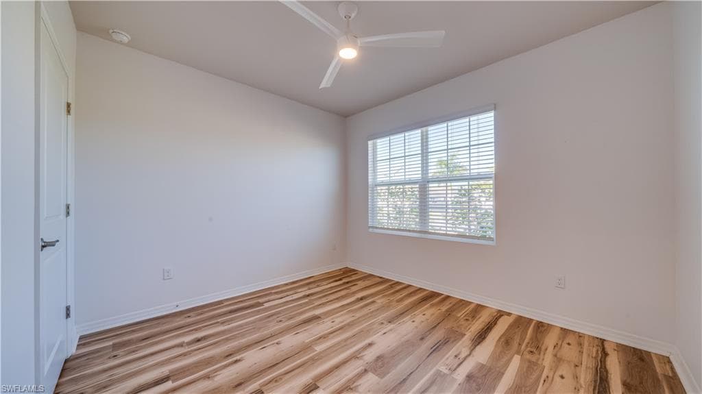 18512 Marlin Kite LN-4