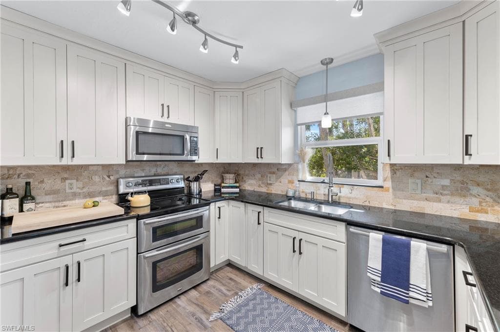 6092 Sanibel Captiva RD-22