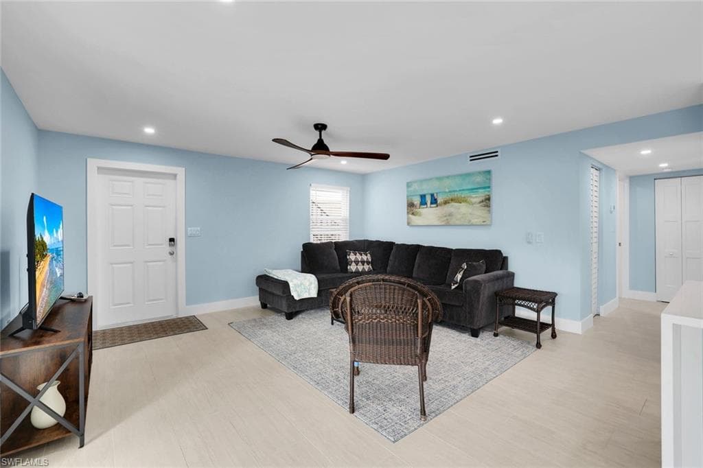 1155 Sandpiper ST C7-4