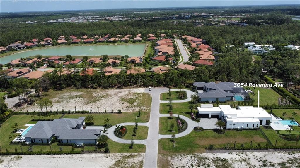 3054 Ravenna AVE-32