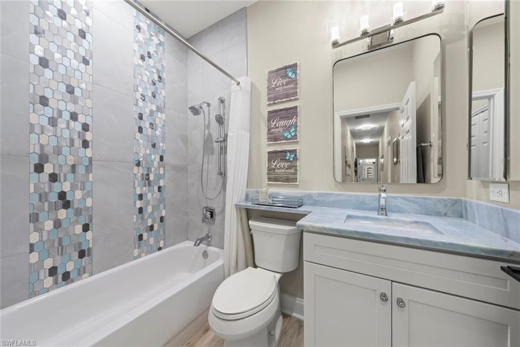 15520 Greenock LN-27