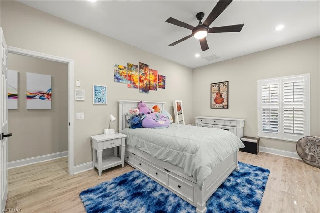 15520 Greenock LN-26