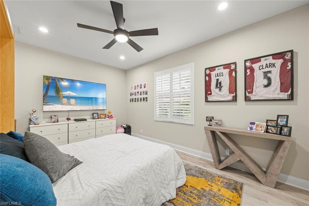 15520 Greenock LN-22