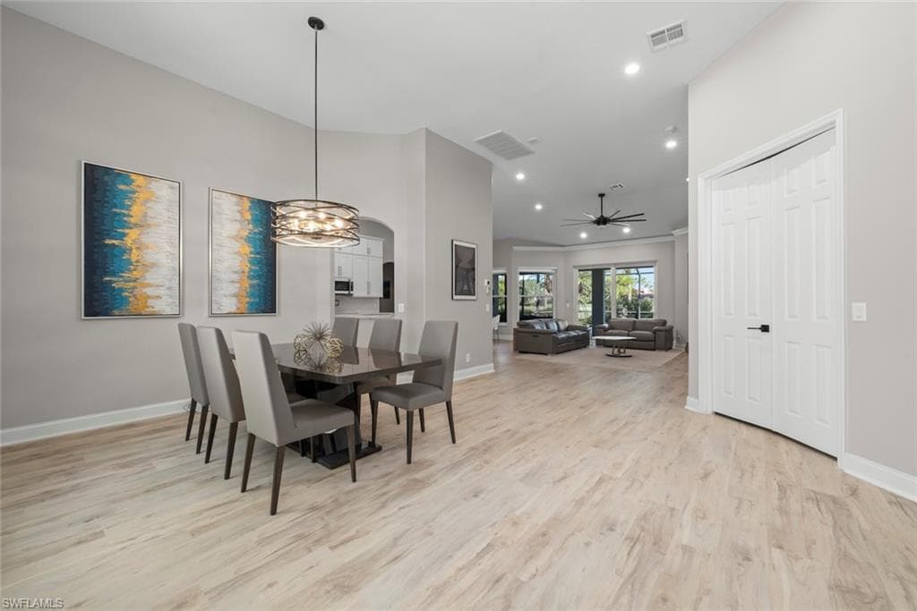 15520 Greenock LN-7
