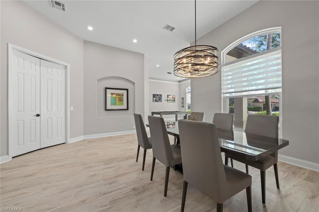 15520 Greenock LN-9