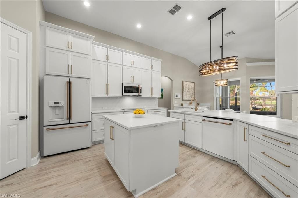15520 Greenock LN-11