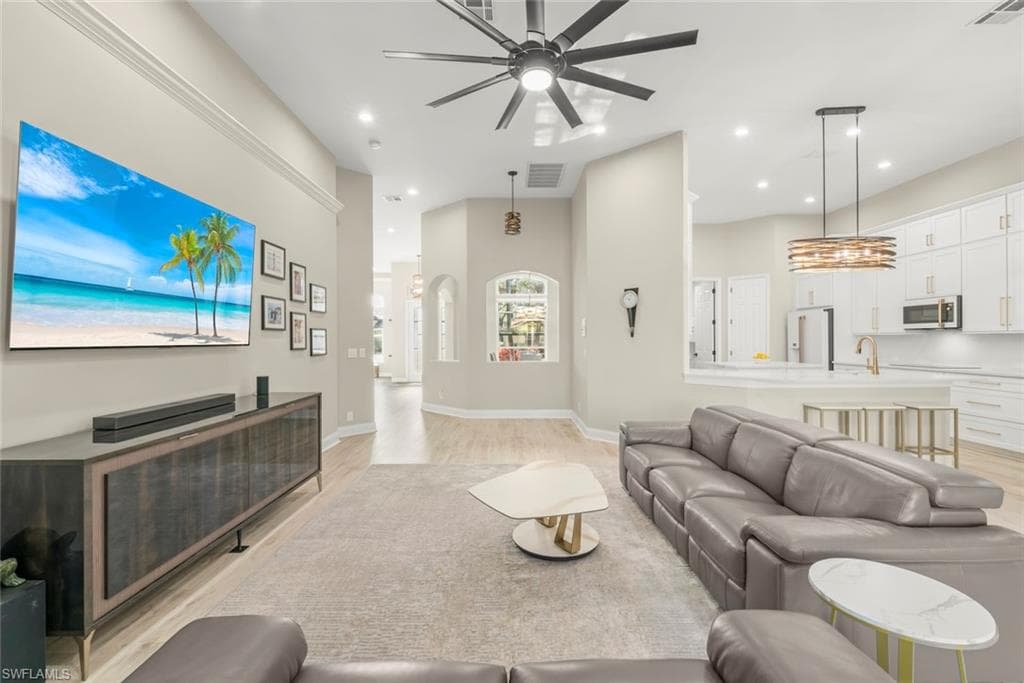 15520 Greenock LN-29
