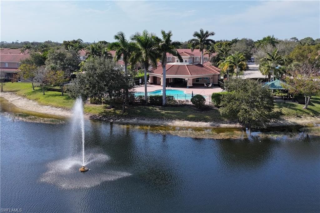 9544 Roundstone CIR-6