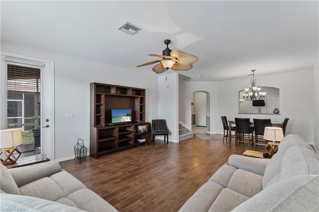 9544 Roundstone CIR-16