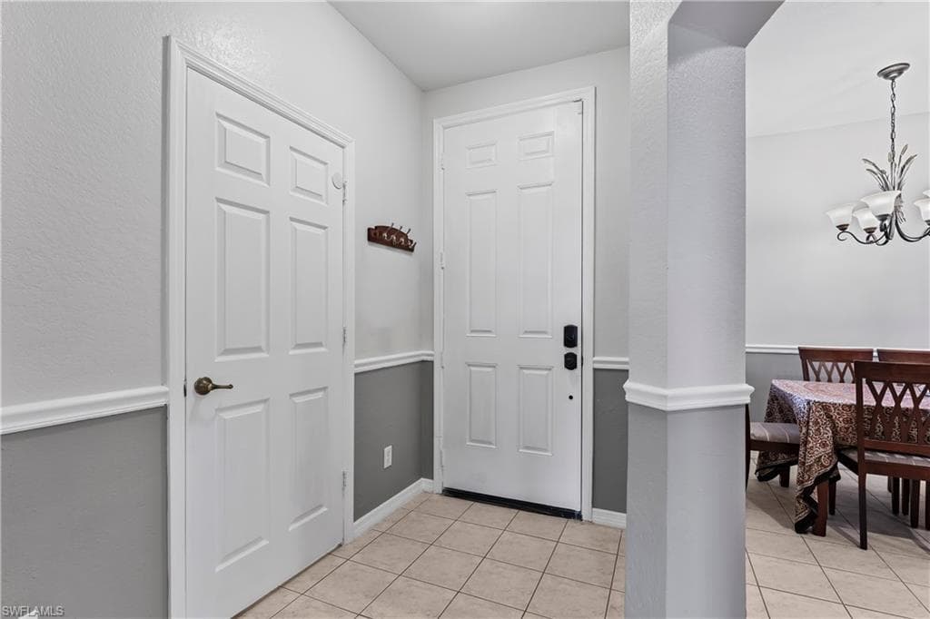 9544 Roundstone CIR-8