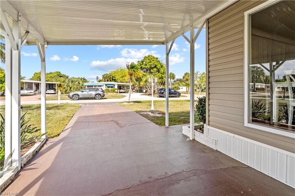 17 Saint Raphael DR-42