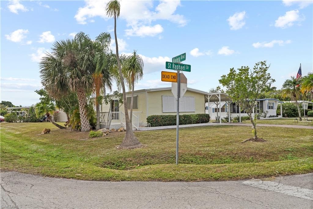 17 Saint Raphael DR-36