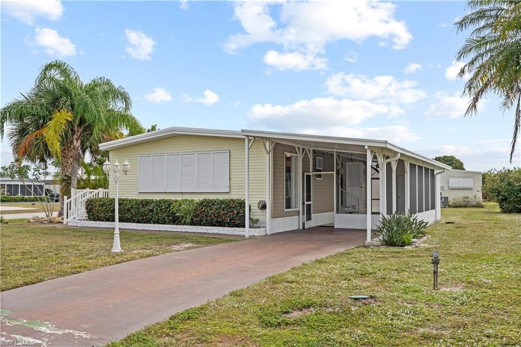 17 Saint Raphael DR-1