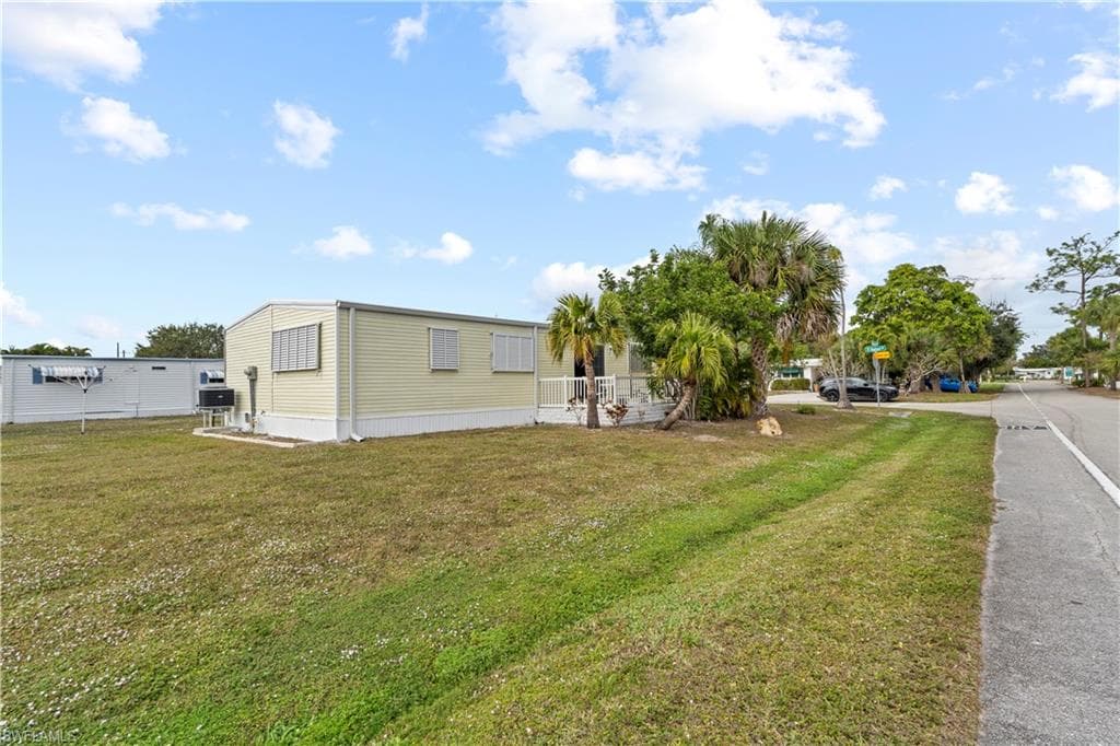 17 Saint Raphael DR-37