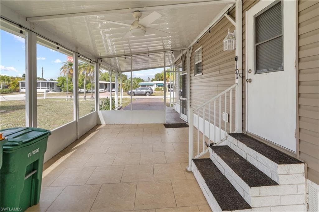 17 Saint Raphael DR-44