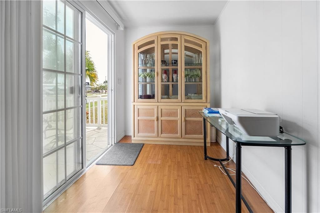 17 Saint Raphael DR-8