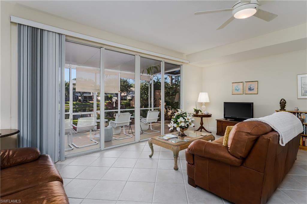 5353 Cove CIR-21