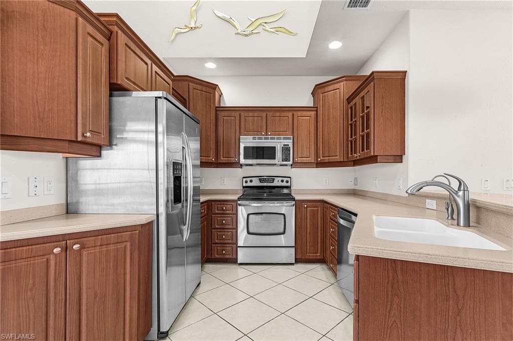 2123 Davis BLVD-7