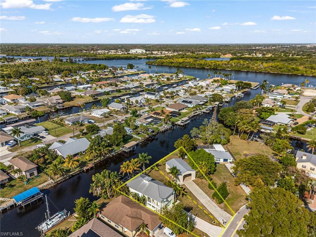 2123 Davis BLVD-1