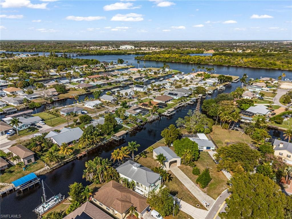 2123 Davis BLVD-28